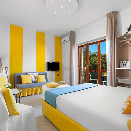 Les Chic Sorrento Couette-café 3*