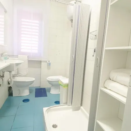 ベッド・アンド・ブレックファスト レ　シック